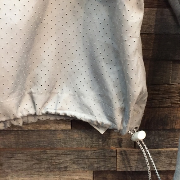 🇬🇧 Nike Advance Fleece 15 Grey Crop Hoodie - Picture 3 of 6